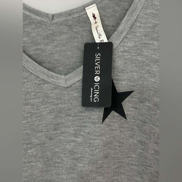 ✨NWT✨ Silver Icing: Women’s Long Sleeve Top- Size Large - Picture 3 of 5
